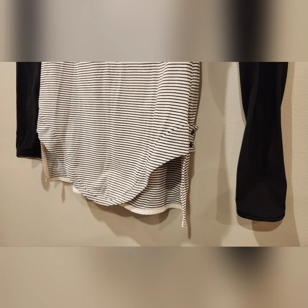 LULULEMON Urbanite Henley Long Sleeve